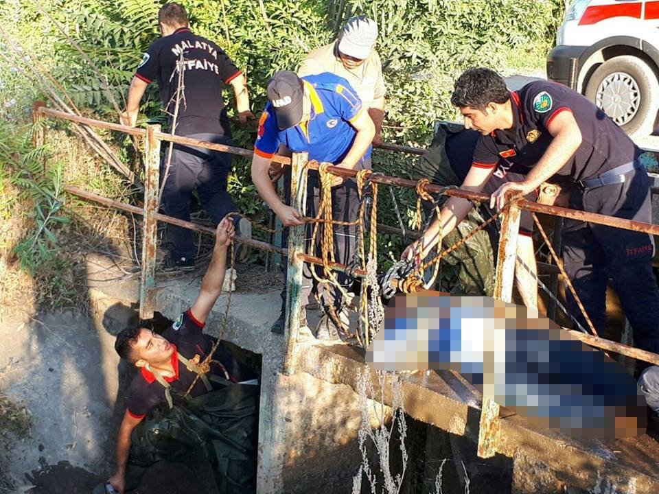 Malatya’da Otomobil Sulama Kanalına Uçtu: 1 Ölü, 2 Yaralı