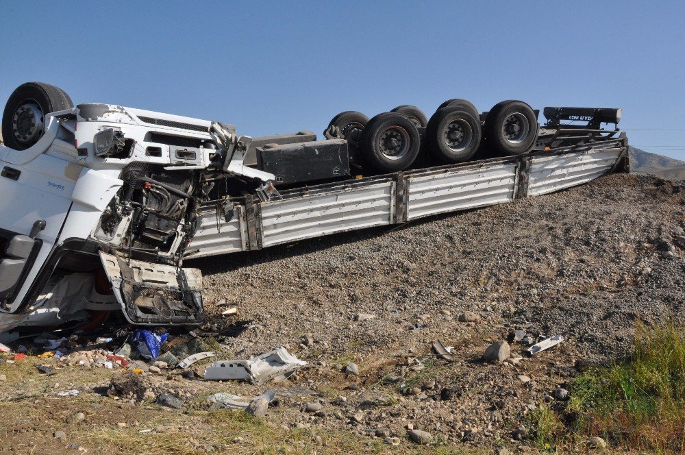 Muş’ta Trafik Kazası: 1 Ölü