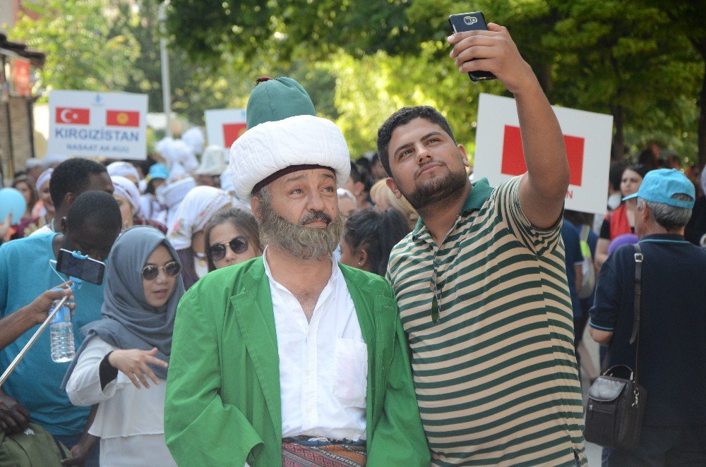 Nasreddin Hoca Korteji İle Festival Başladı