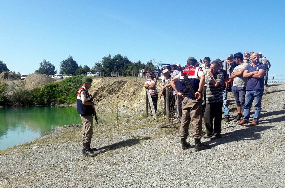 Serinlemek İçin Girdiği Gölette Boğuldu