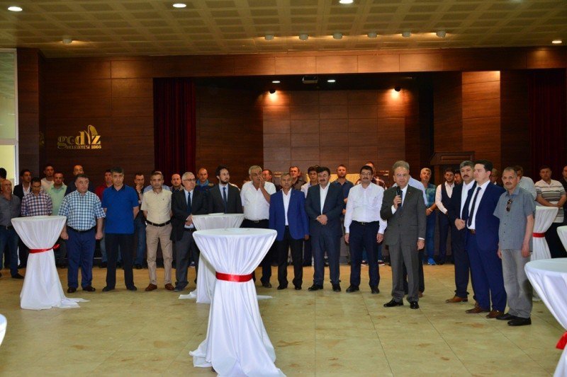 Belediye Başkanı Saraoğlu’ndan Taşeron İşçilere Sendika Müjdesi