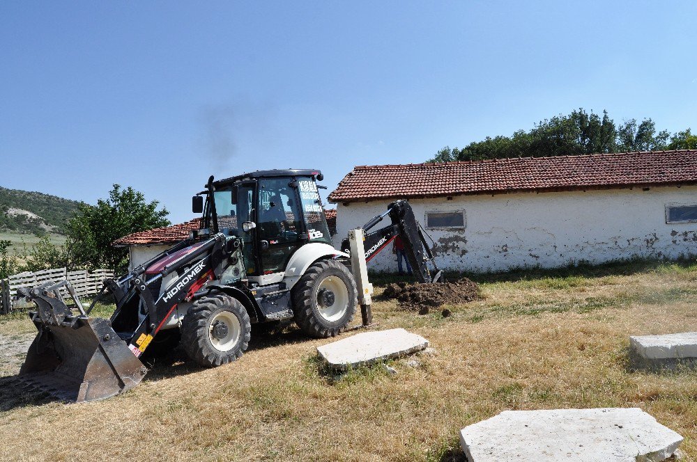 Elektriğe Kavuşacak Hesna Nine Çocuklar Gibi Mutlu