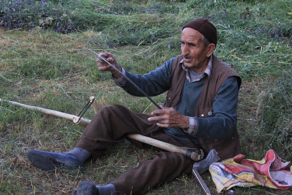 Hakkari’de Sıcaklarla Mücadele