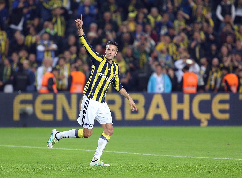 Crystal Palace, Robin Van Persie’yi İstiyor