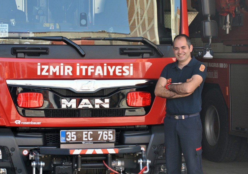 7 Üniversite Bitirdi, İtfaiyecilik Mesleğinden Vazgeçmedi