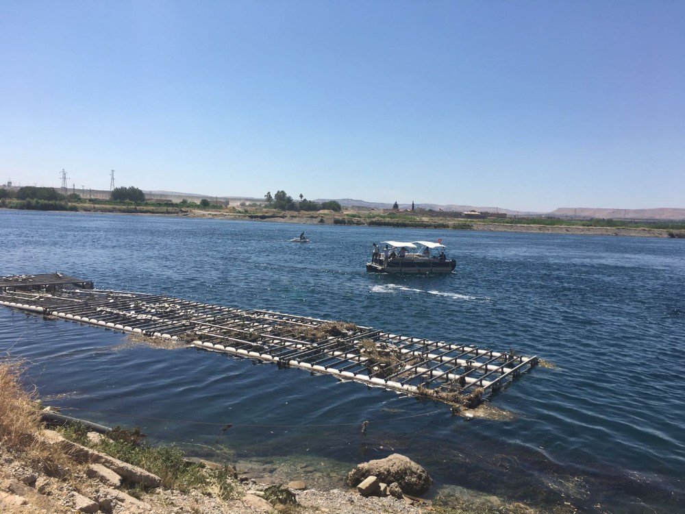 Serinlemek İsteyen 3 Suriyeli Fırat Nehri’nde Kayboldu