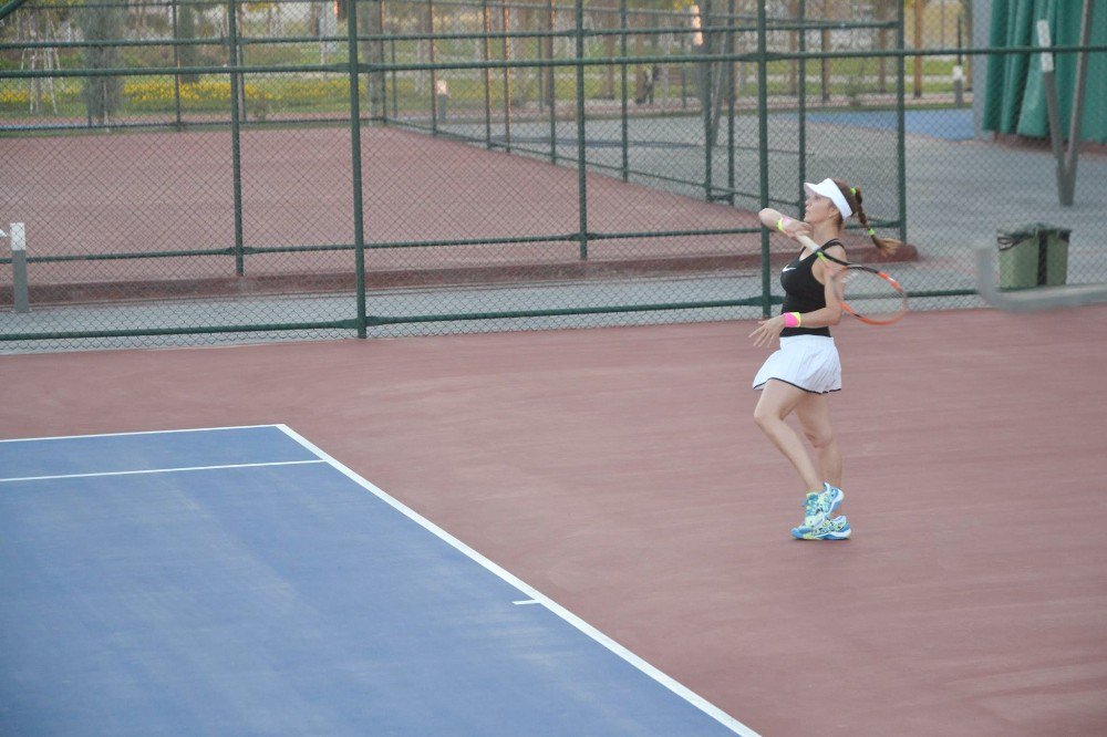 "Senior Tenis Turnuvası" Malatya’da Başladı