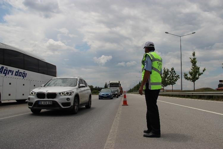 Uzun Yola Çıkacak Sürücüler Dikkat