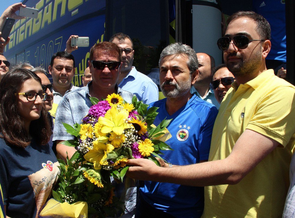 Fenerbahçe’yi Düzce’de Taraftarlar Karşıladı