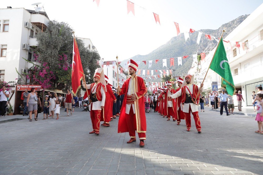 Başkan Türel, Kaş Festivali’nde