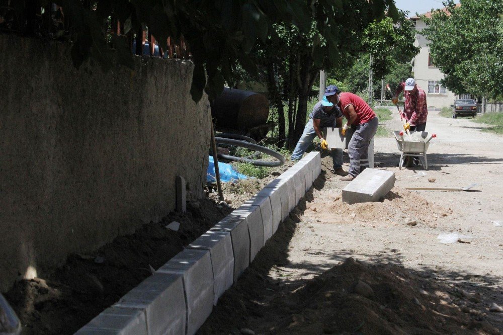 Belediyeden Kilitli Parke Ve Blordür Çalışması