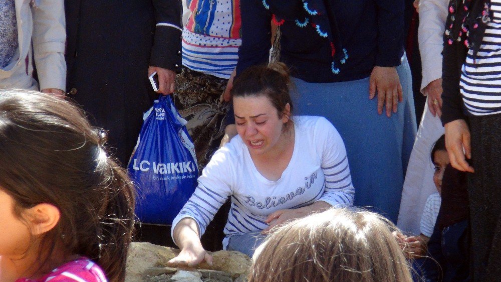 Teröristlerin Saldırısı Sonucu Hayatını Kaybeden Ak Parti’li Mercan’ın Cenazesi Defnedildi