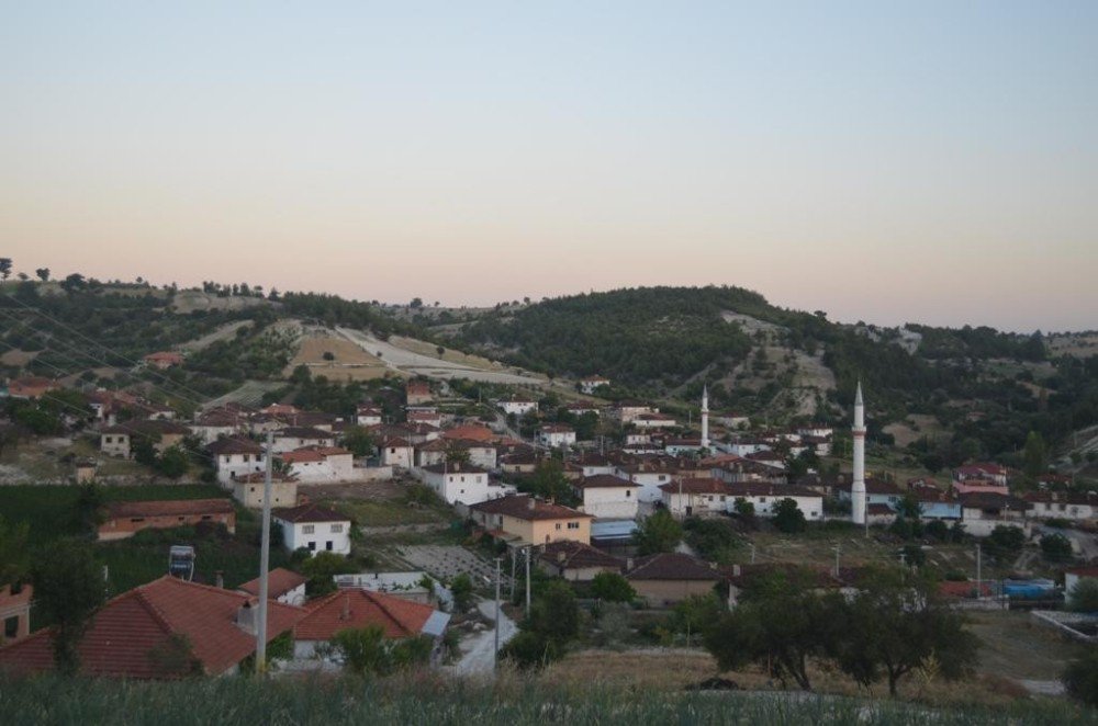 Mahallesinin Kaderini Değiştirdi