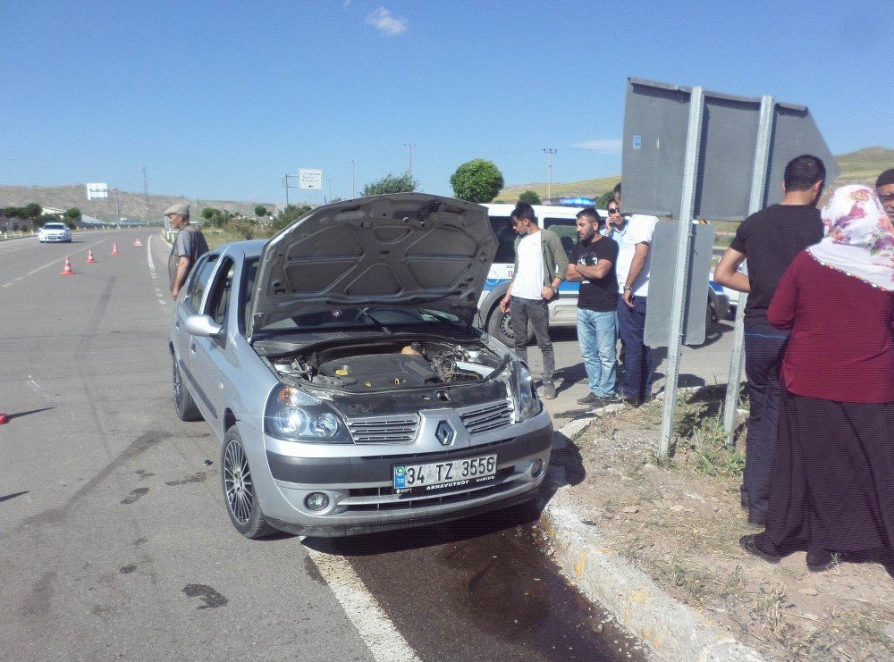 Sivas’ta İki Ayrı Trafik Kazası: 11 Yaralı