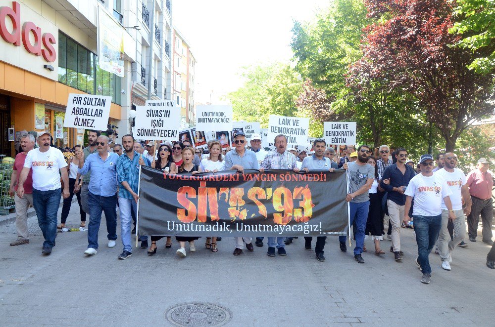 Sivas Olayları Anma Yürüyüşü