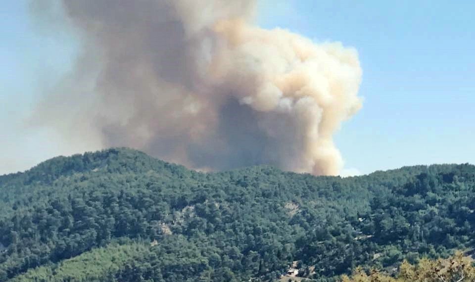 Kaş’taki Orman Yangını Sürüyor