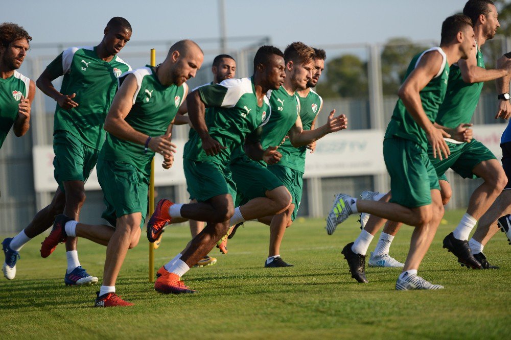 Bursaspor’da Yeni Sezon Hazırlıkları Sürüyor