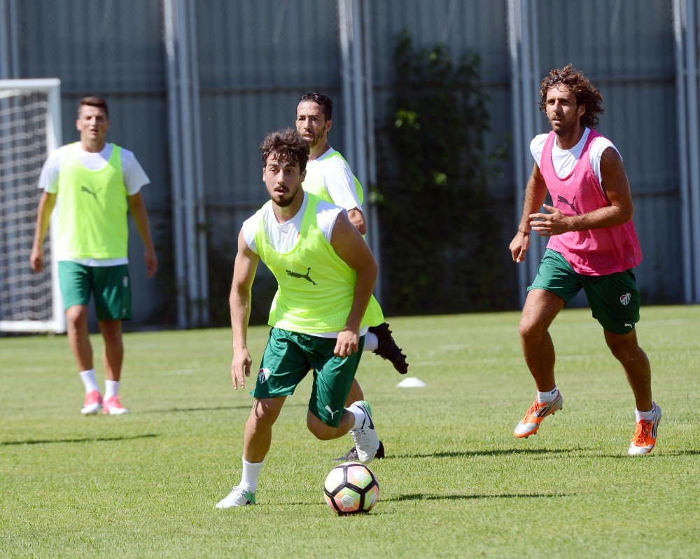 Bursaspor’da Hazırlıklar Sürüyor