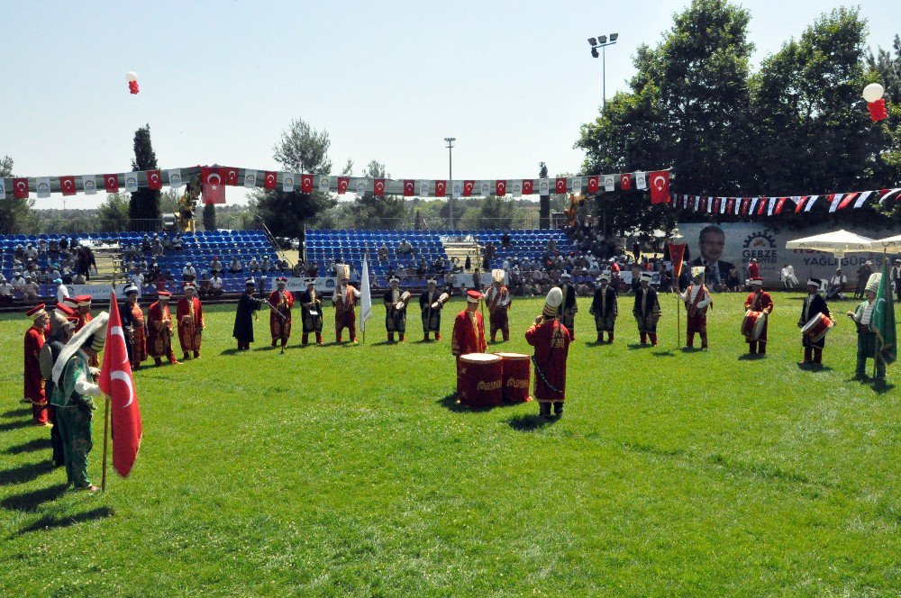 23. Geleneksel Hünkar Çayırı Yağlı Güreşleri Başladı