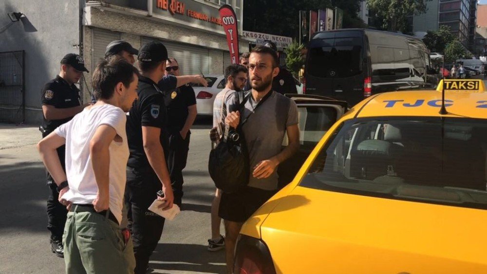 Taksim’e Çıkmak İsteyen Lgbt’lilere Gözaltı