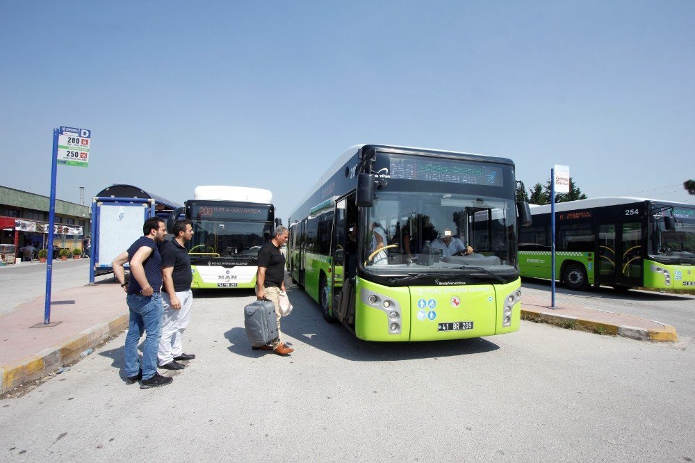 Bu Otobüs Hattı Kocaelileri Dünyaya Ulaştırıyor