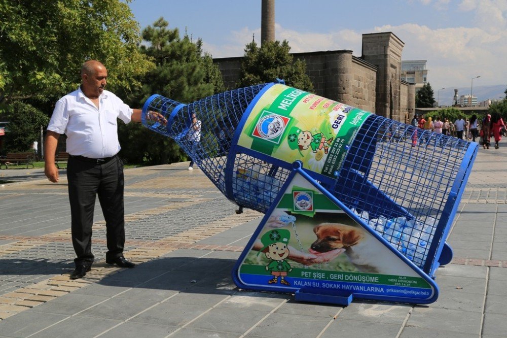 Melikgazi Belediyesi Sokak Hayvanlarını Unutmadı