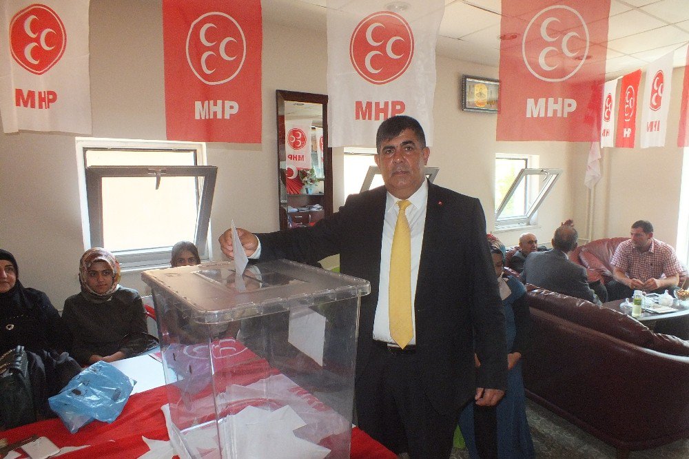 Mhp Malazgirt İlçe Teşkilatı Olağan Kongresini Yaptı