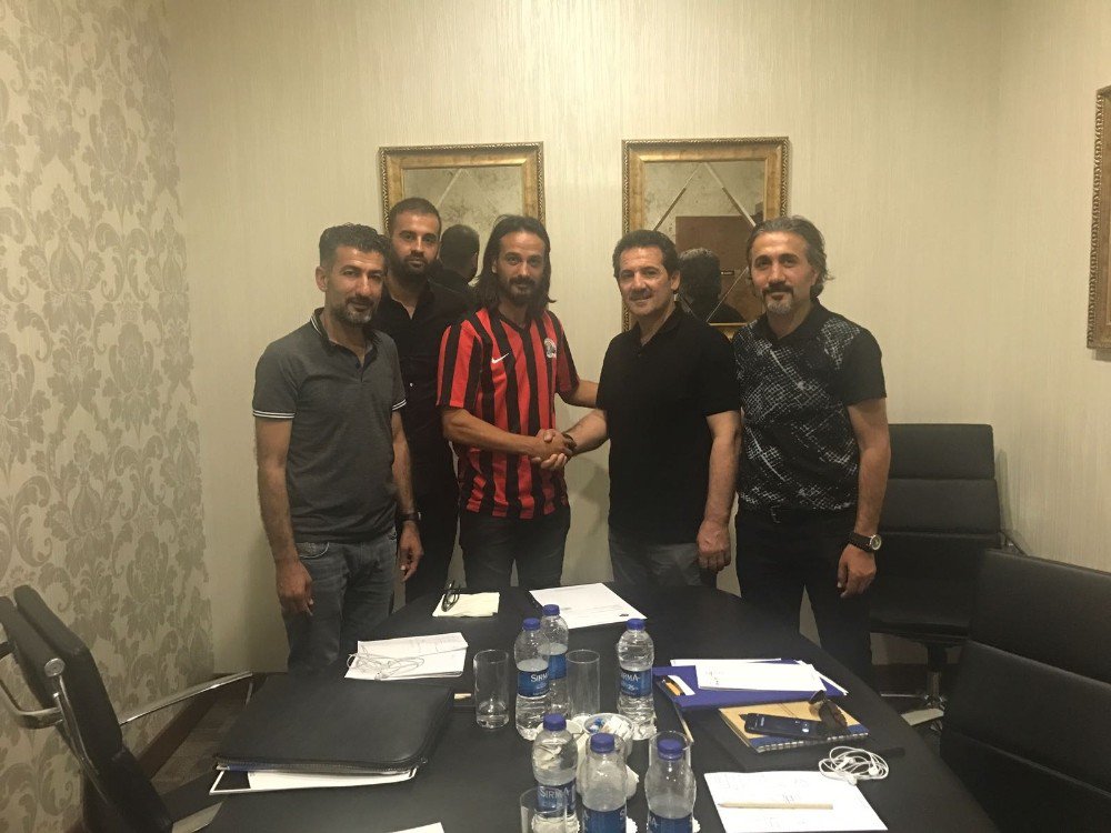 Van Büyükşehir Belediyespor’dan Bir Transfer Daha