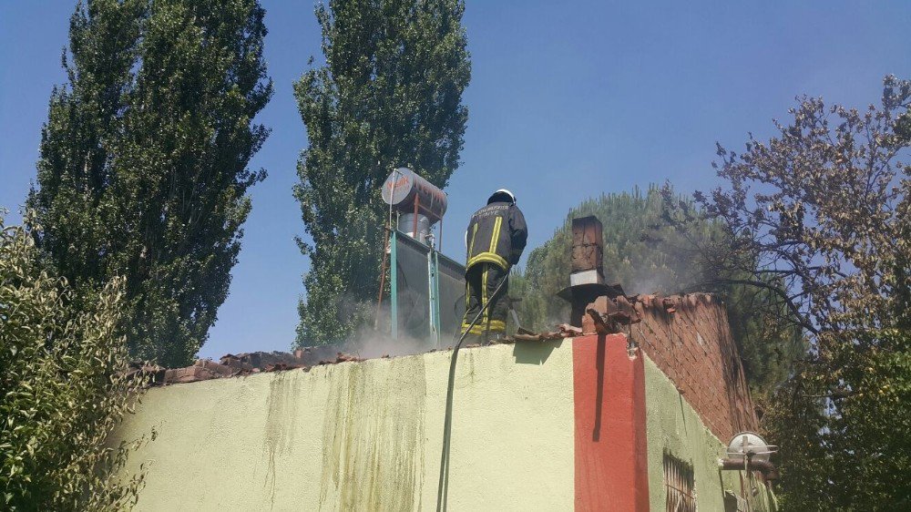 Malatya’da Ev Yangını