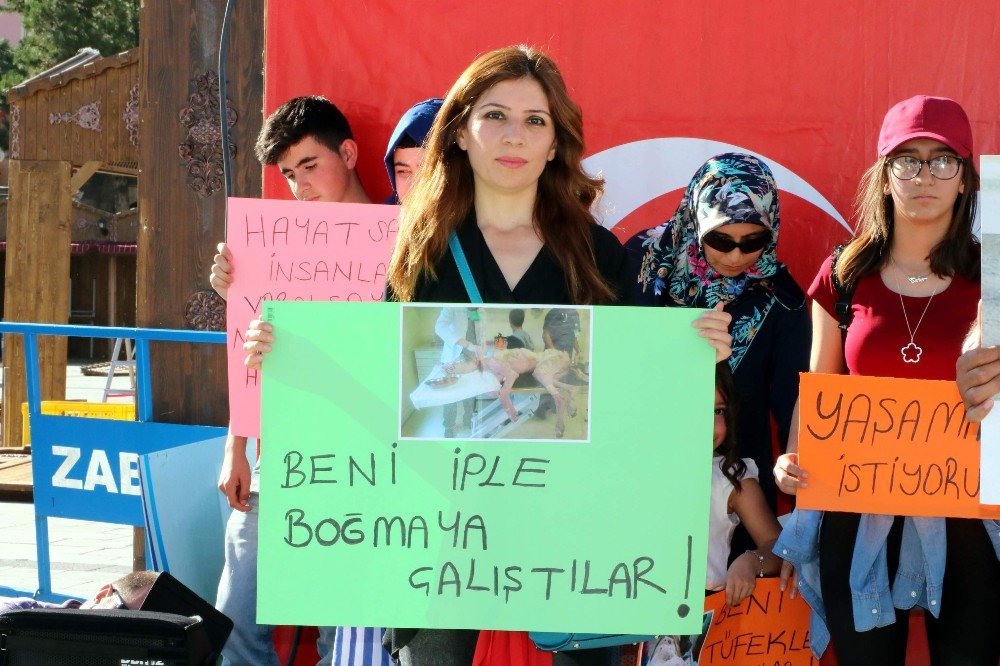 Yozgat’ta Hayvan Severler Yeni Yasa Tasarısını Protesto Etti