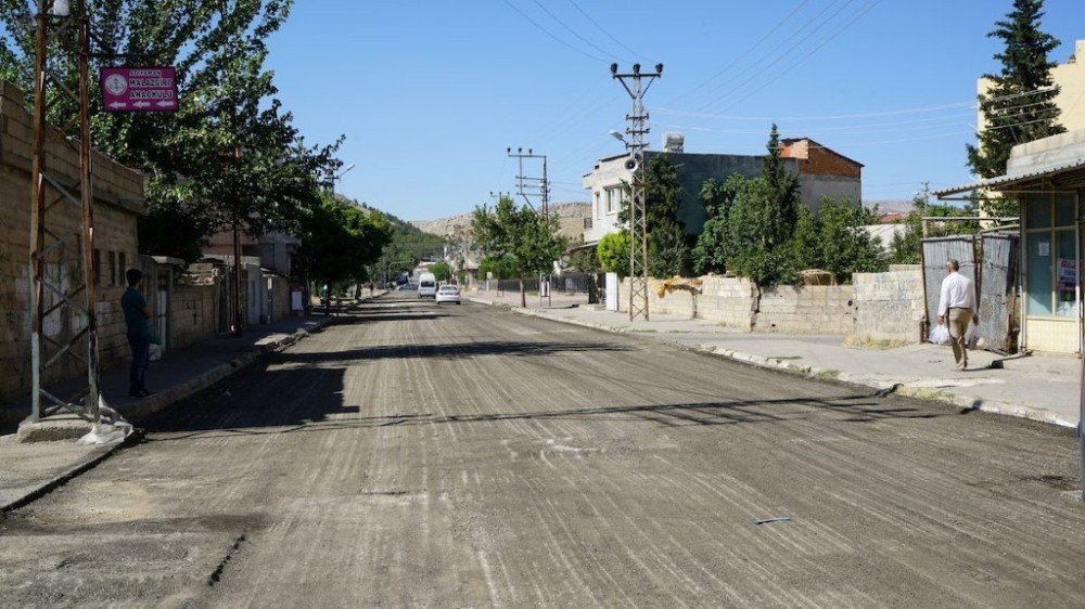 Fatih Mahallesinde Yol Yapım Çalışması Yapıldı