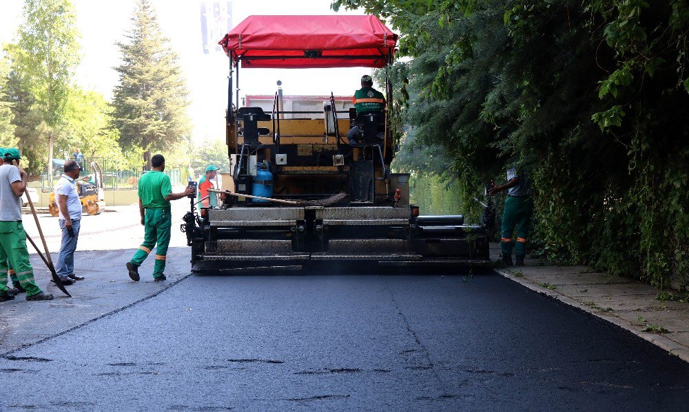 Çankaya’da Asfalt Çalışmaları Devam Ediyor