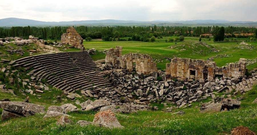 Başkan Halil Başer: Aizanoi Antik Kenti Turizm Merkezi Olma Yolunda