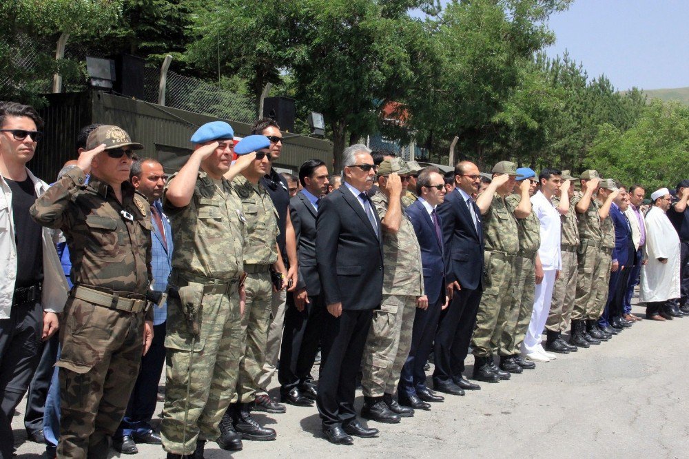 Şehit Uzman Çavuş Sezer İçin Uğurlama Töreni