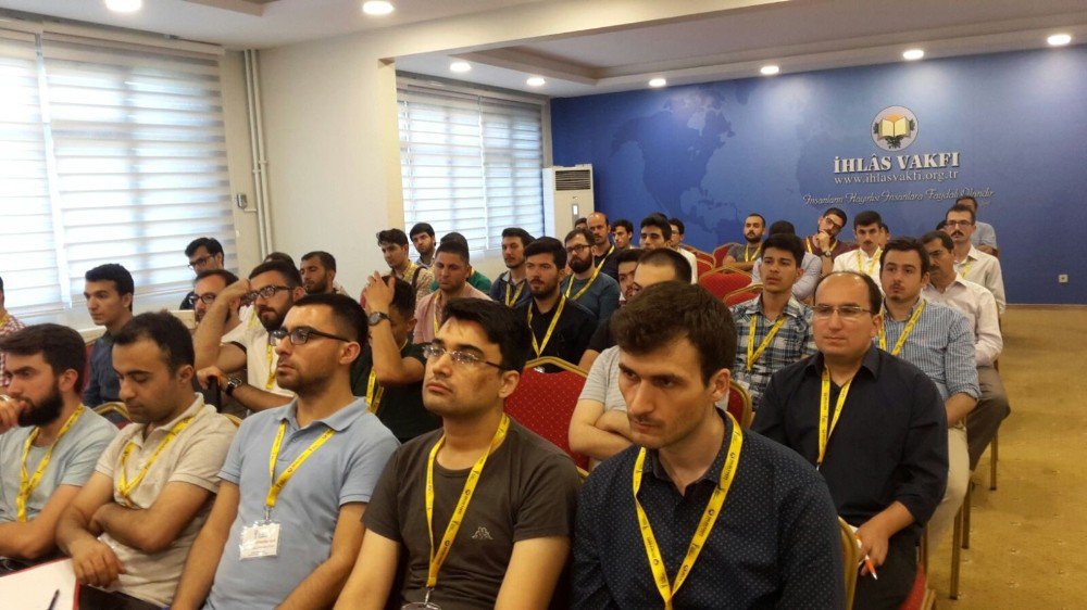 ‘İş Hayatına Hazırlık Seminerleri’ Başladı