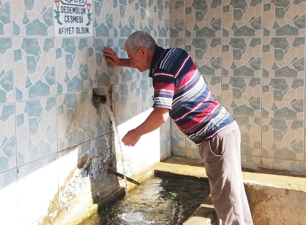 Köy Çeşmelerinin Soğuk Suları Serinletiyor