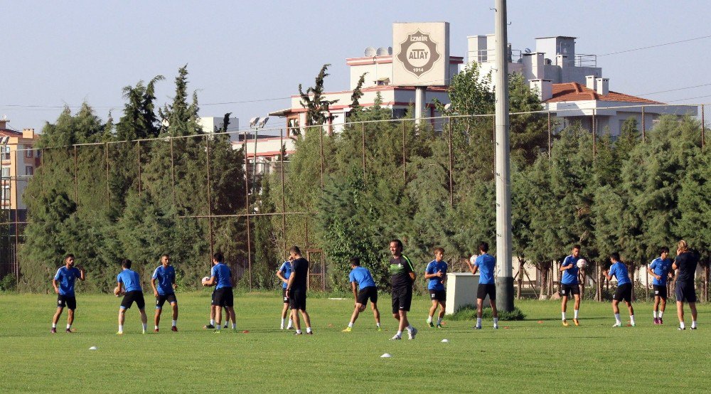 Altay, Sezona Gençlerle Start Verdi