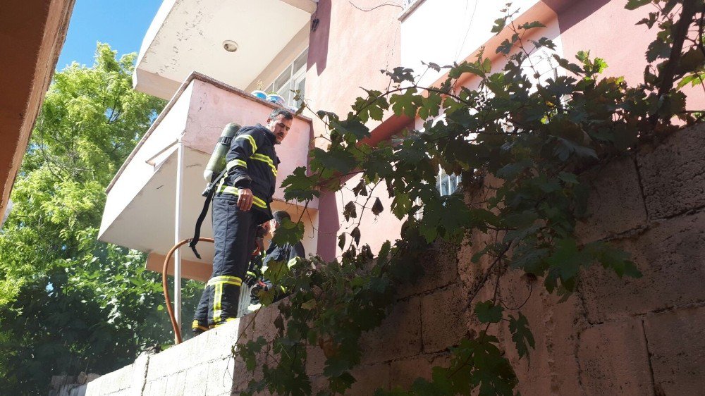 Adıyaman’da Odunluk Yangını