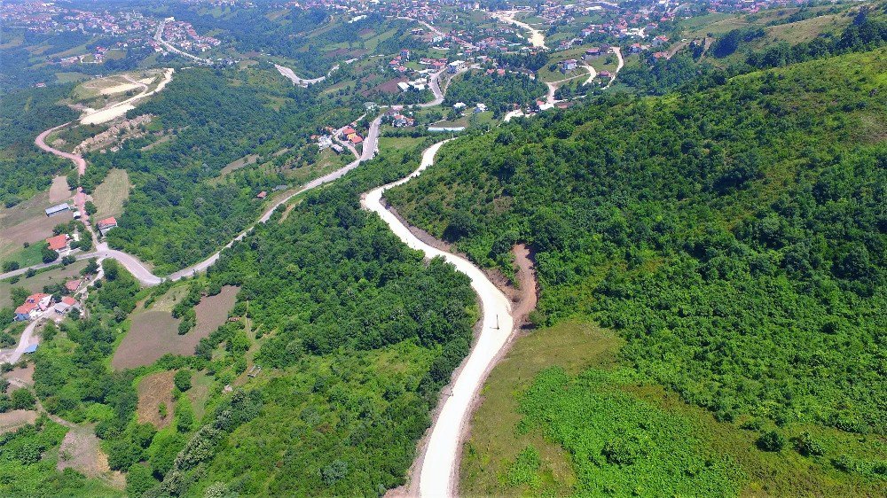 Başiskele’de Yol Genişletme Çalışmaları Devam Ediyor