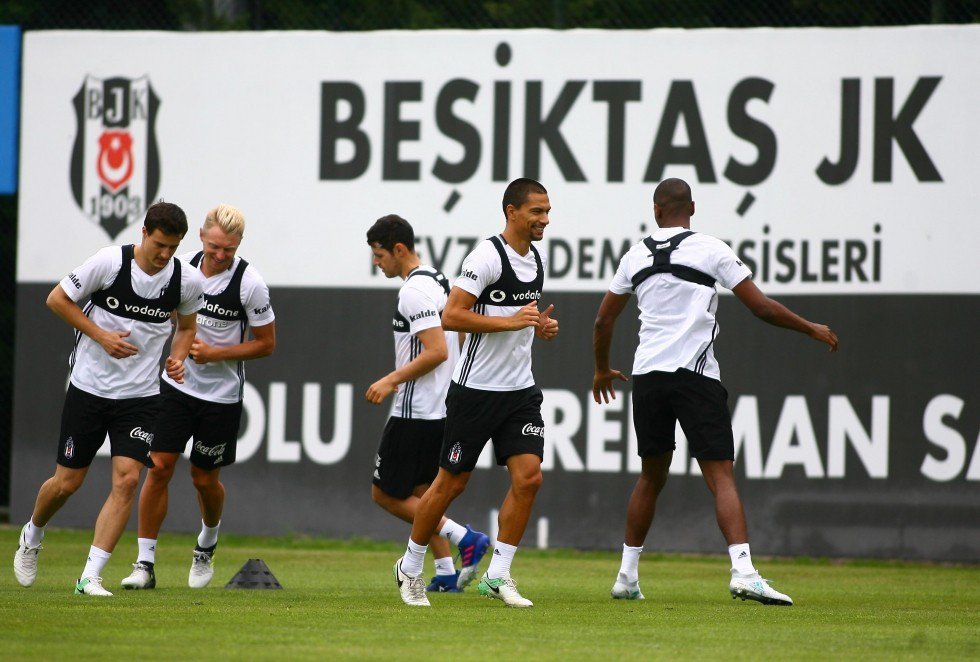 Beşiktaş, Hazırlıklarını Sürdürdü