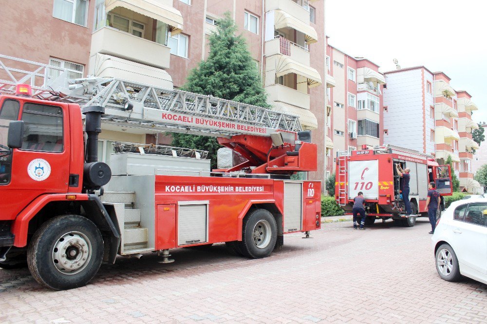 Saç Kurutma Makinesi Evi Yaktı