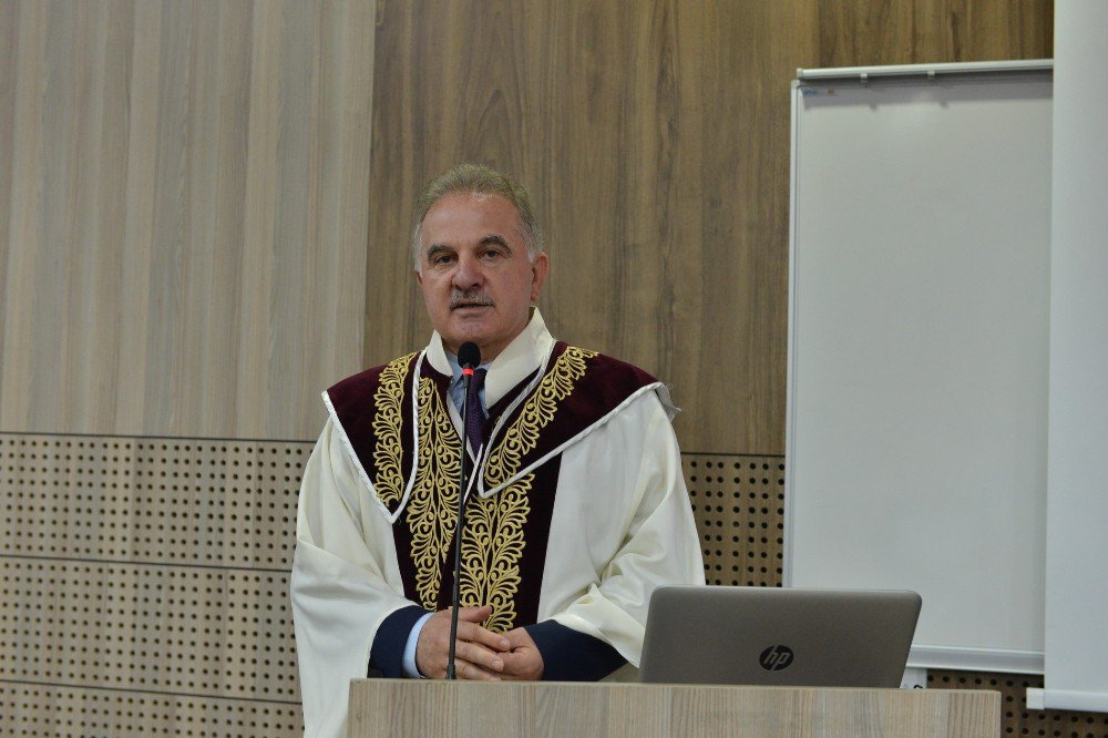 Hukuk Fakültesi Öğrencilerini Uğurladı