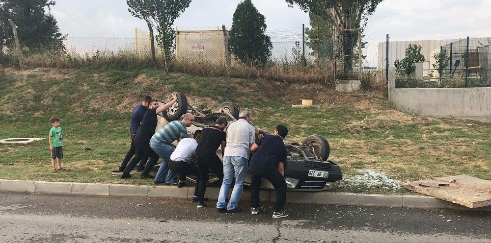 Takla Attıkları Aracı Kendileri Düzelttiler