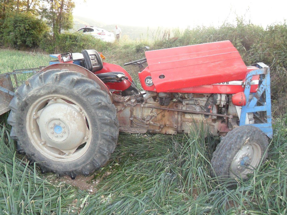 Tokat’ta Traktör Devrildi: 3 Yaralı