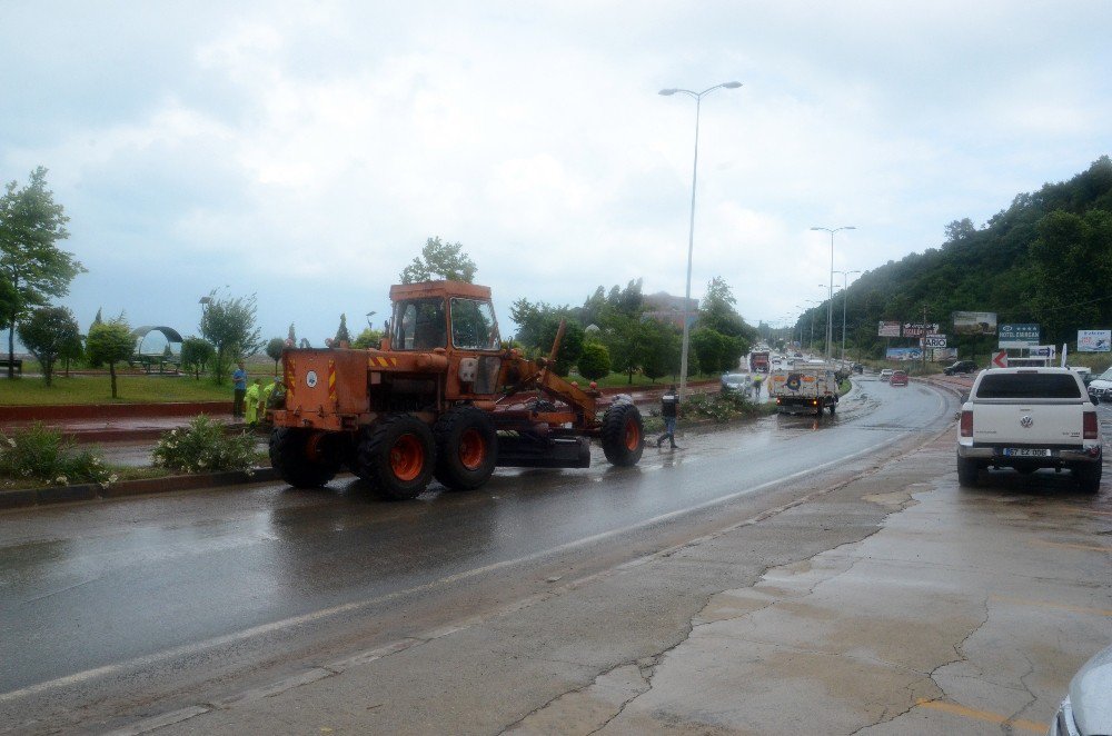 Zonguldak Şiddetli Yağış Etkili Oldu