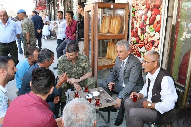 Vali Toprak’tan Esnaf Ziyareti