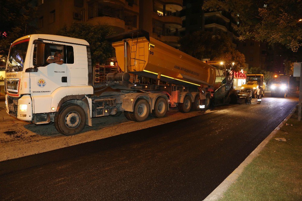 Asfalt Çalışmaları Gece, Gündüz Devam Ediyor