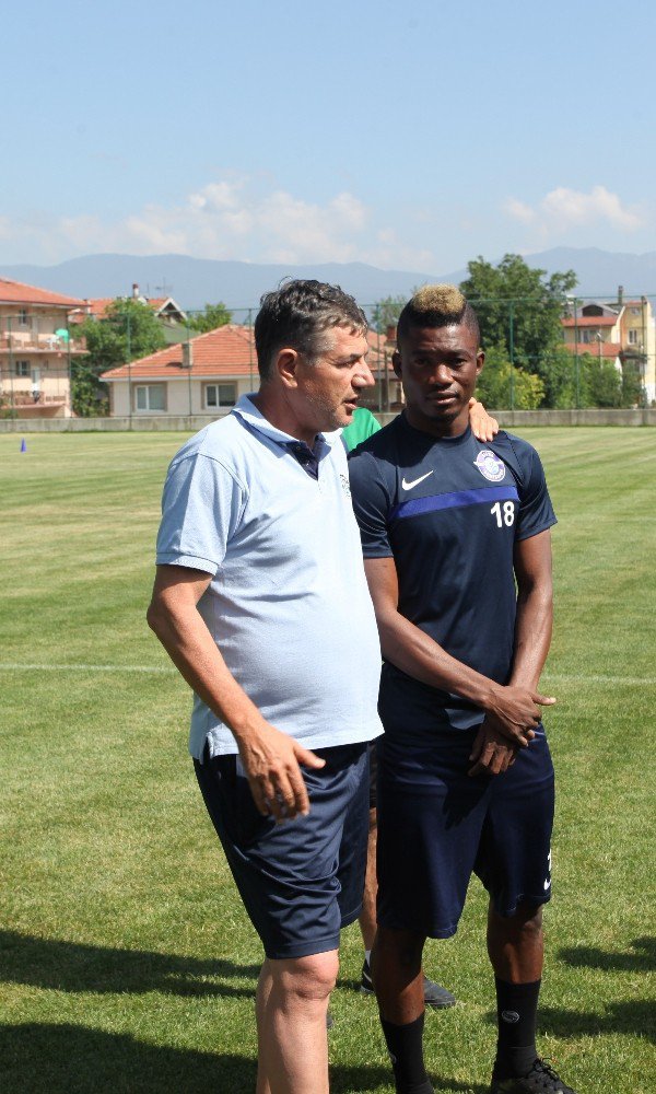 Lingane, Adana Demirspor İle İlk Antrenmanına Çıktı