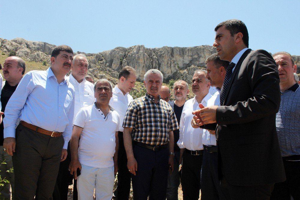 Ak Parti Genel Başkan Yardımcısı Ataş Elazığ’da