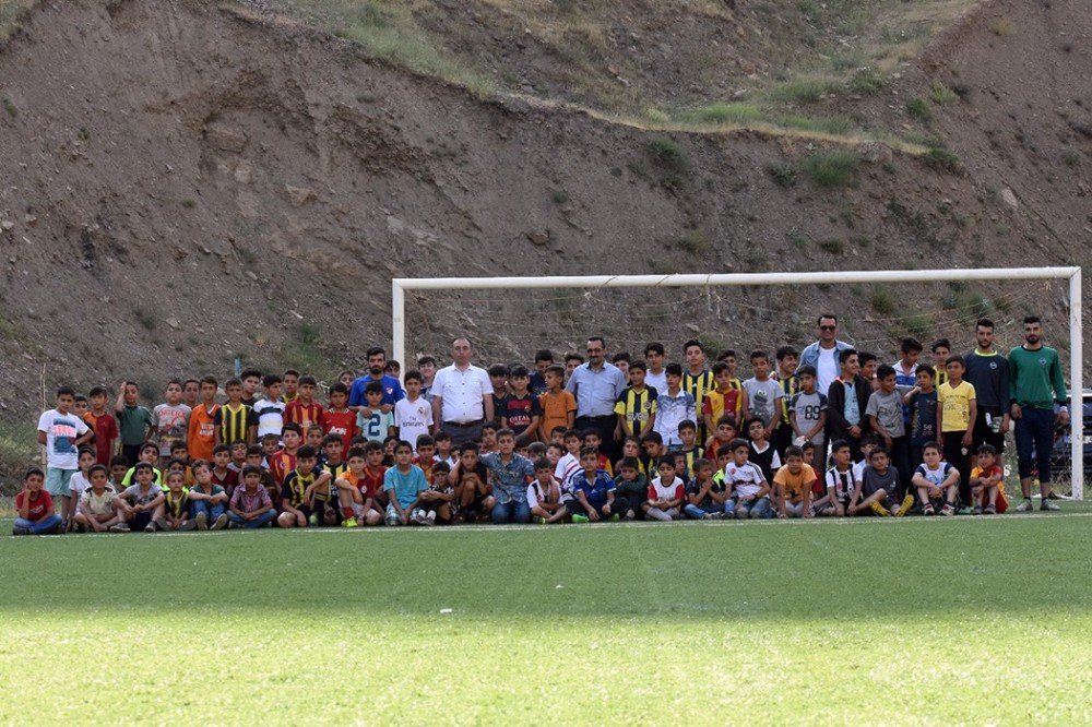 Çatak Belediyespor Alt Yapısına Girmek İçin Ter Döktüler